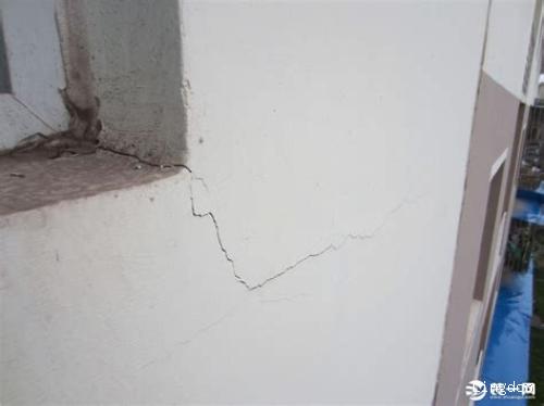 墙体水平裂缝的主要原因（墙体水平裂缝如何预防与修补）