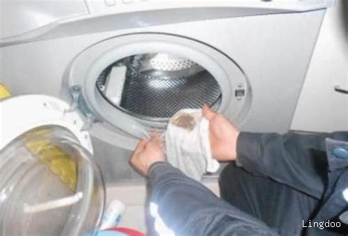 洗衣机为什么要经常清洋(怎么正确清洗洗衣机)