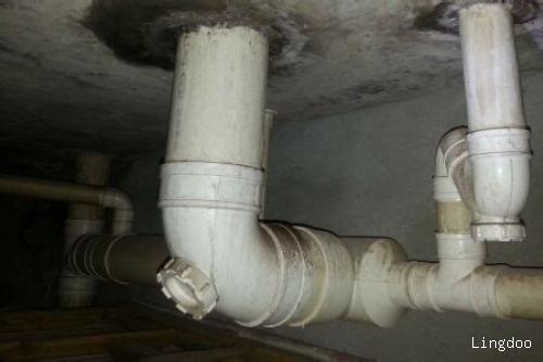 6楼下水管在5楼渗水谁的责任（水管渗水责任该由谁来承担？）