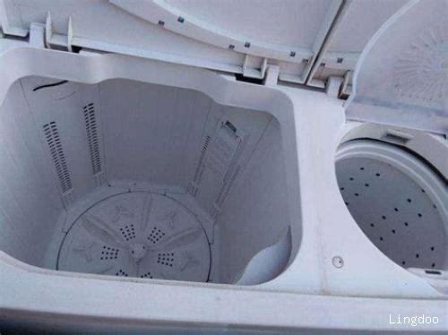 洗衣机为什么要经常清洗(正确清洗洗衣机可以防止霉味感染家居)
