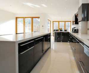 91-120平米欧式风格三居室原木色厨房效果图
