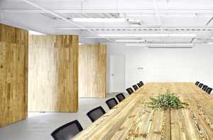 墙体和天花板都用竹木纤维铺装后地面用什么材料装饰